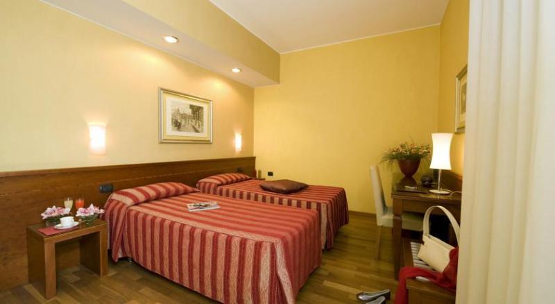 Fenice Hotel Milan